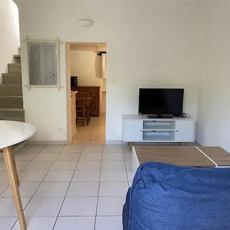 Apartment Joli En Plein Centre - *